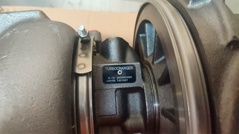 Купить турбокомпрессор Perkins T401657 для двигателей Perkins 2206D со склада в Москве 